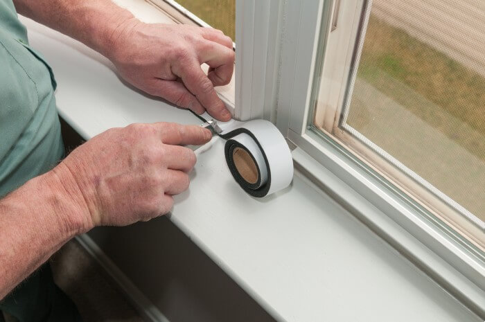Quand et comment changer un joint de fenêtre ? Solutions, pose et prix